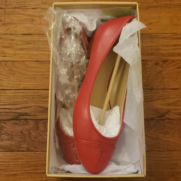 Michael Kors Dylan red leather ballet flats size 8 - Picture 4 of 5